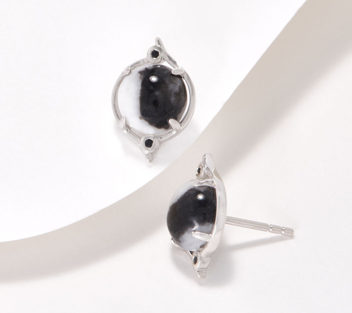 Generation Gems Sterling Silver Round white Buffalo Cabochon Stud Earrings.